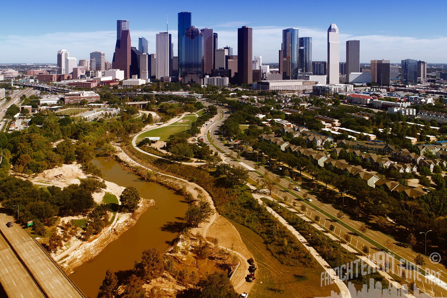 IH08 - Vintage Flyover (web)